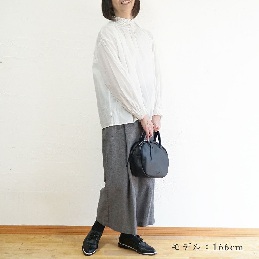 Branch m‘.,ブランチエム,ナチュラル,30代,40代,50代,60代,コットン,ゆったり,コットン,コットンブラウス,綿ブラウス,フリル,フリルブラウス,シャーリング,シャーリングブラウス,フォーマル,オケージョン,セットアップ