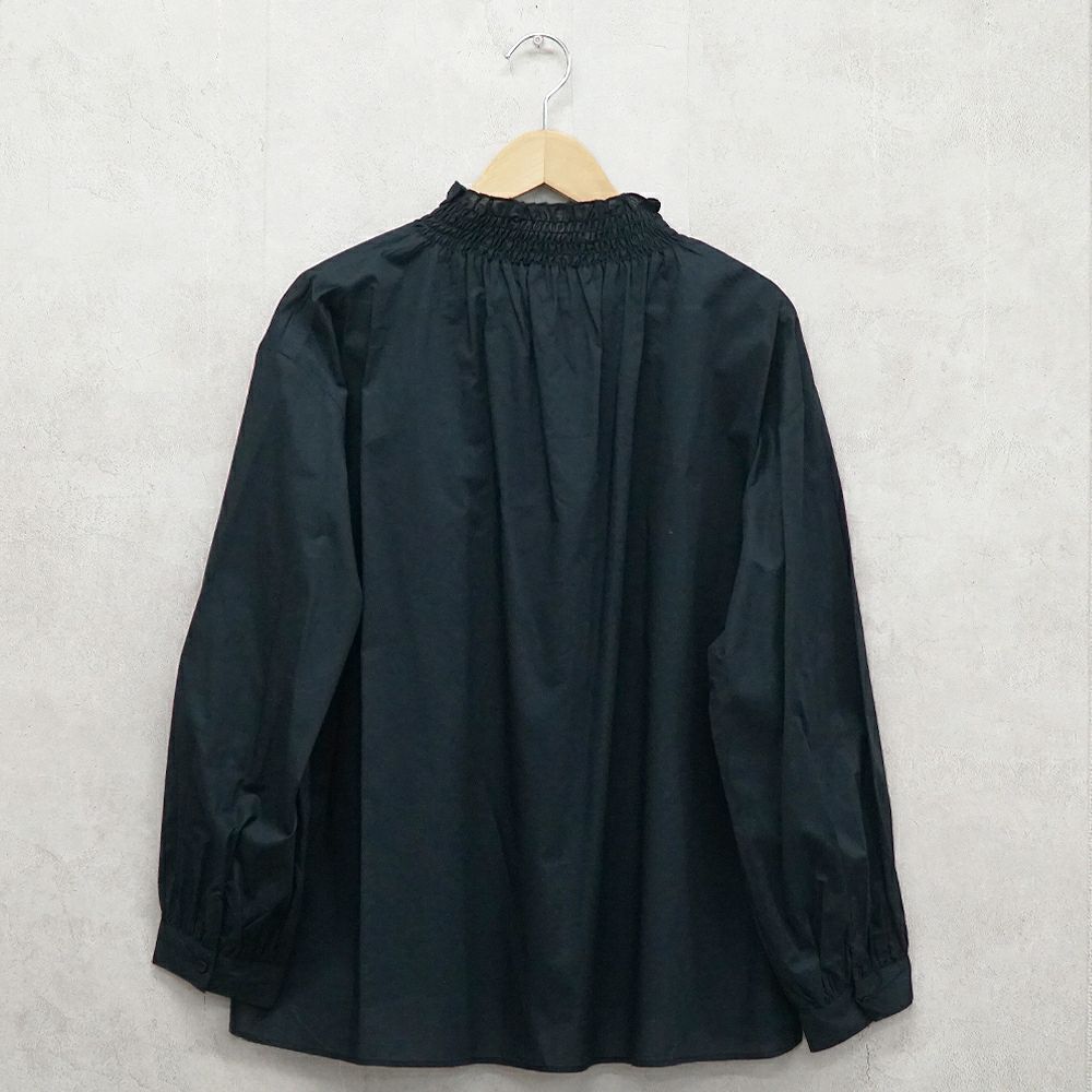 Branch m‘.,ブランチエム,ナチュラル,30代,40代,50代,60代,コットン,ゆったり,コットン,コットンブラウス,綿ブラウス,フリル,フリルブラウス,シャーリング,シャーリングブラウス,フォーマル,オケージョン,セットアップ