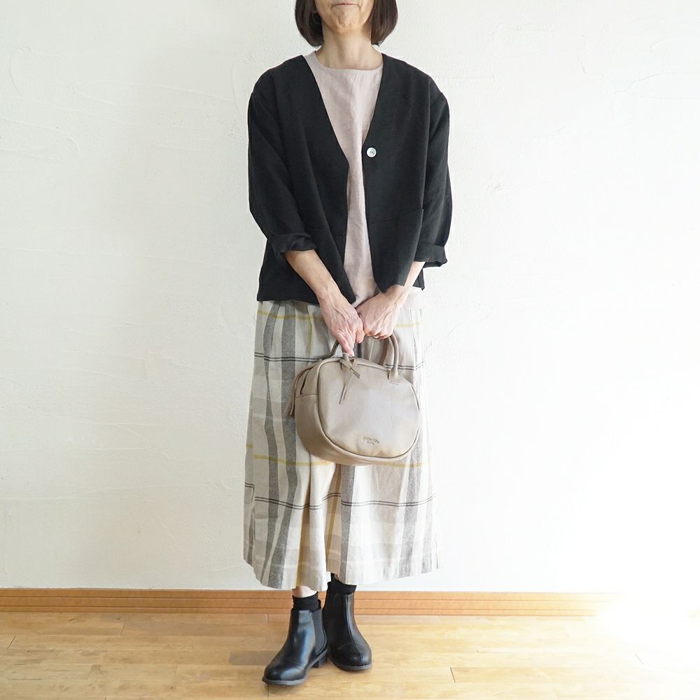 Branch m‘.,ブランチエム,ナチュラル,30代,40代,50代,60代,リネン,ゆったり,ジャケット,リネンジャケット,Vネック,Vネックジャケット,ショート丈,ショートジャケット,フォーマル,オケージョン,セットアップ