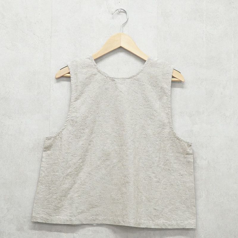 Branch m‘.,ブランチエム,ナチュラル,30代,40代,50代,60代,リネン,ゆったり,刺繍,刺繍ベスト,ベスト,2way,前後着用,2wayベスト