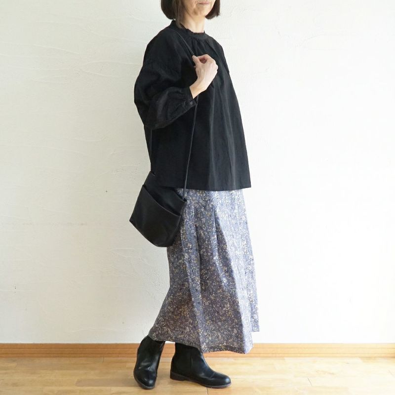 Branch m‘.,ブランチエム,ナチュラル,30代,40代,50代,60代,リネン,ゆったり,刺繍,刺繍ブラウス,blouse,ブラウス,プルオーバー,プルオーバーブラウス