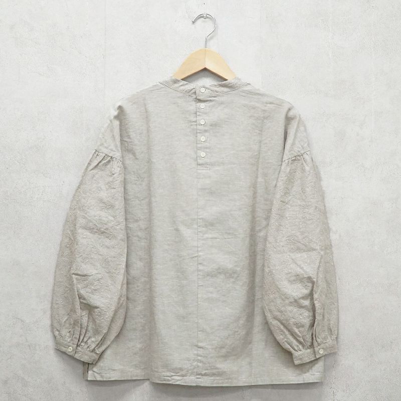 Branch m‘.,ブランチエム,ナチュラル,30代,40代,50代,60代,リネン,ゆったり,刺繍,刺繍ブラウス,blouse,ブラウス,プルオーバー,プルオーバーブラウス