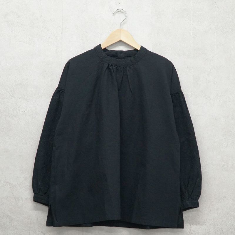 Branch m‘.,ブランチエム,ナチュラル,30代,40代,50代,60代,リネン,ゆったり,刺繍,刺繍ブラウス,blouse,ブラウス,プルオーバー,プルオーバーブラウス