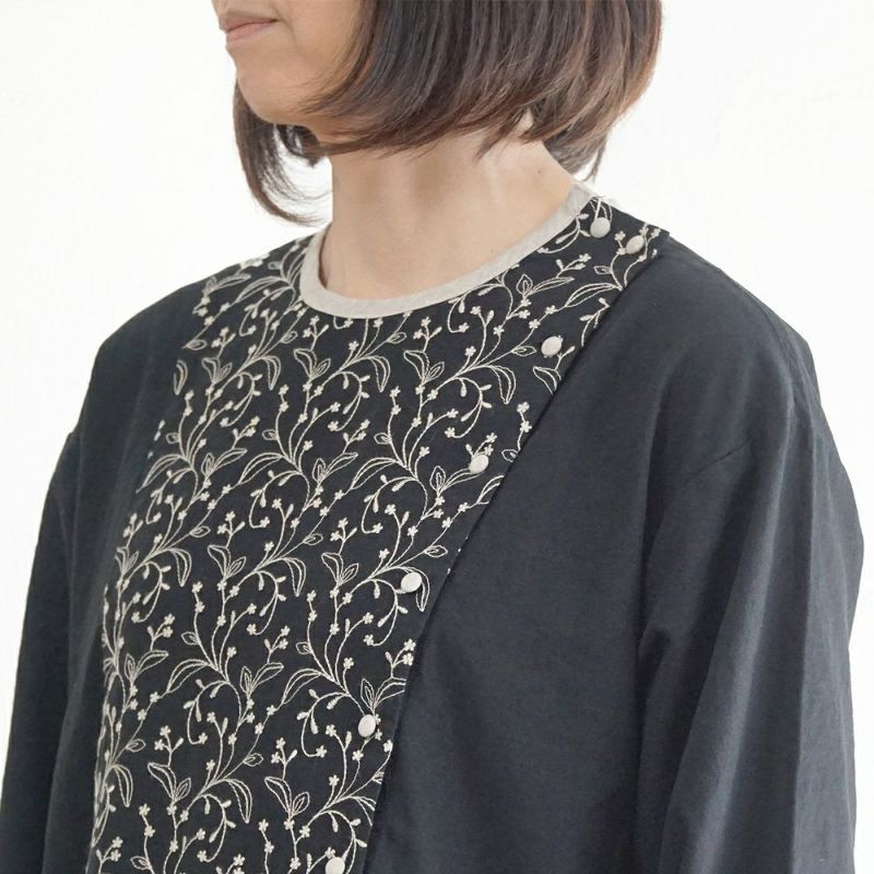 Branch m‘.,ブランチエム,ナチュラル,30代,40代,50代,60代,リネン,ゆったり,刺繍,刺繍ワンピース,ワンピース,タックワンピース,