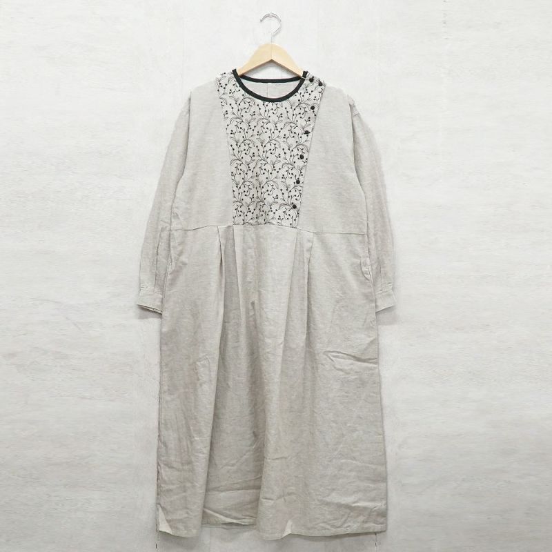 Branch m‘.,ブランチエム,ナチュラル,30代,40代,50代,60代,リネン,ゆったり,刺繍,刺繍ワンピース,ワンピース,タックワンピース,