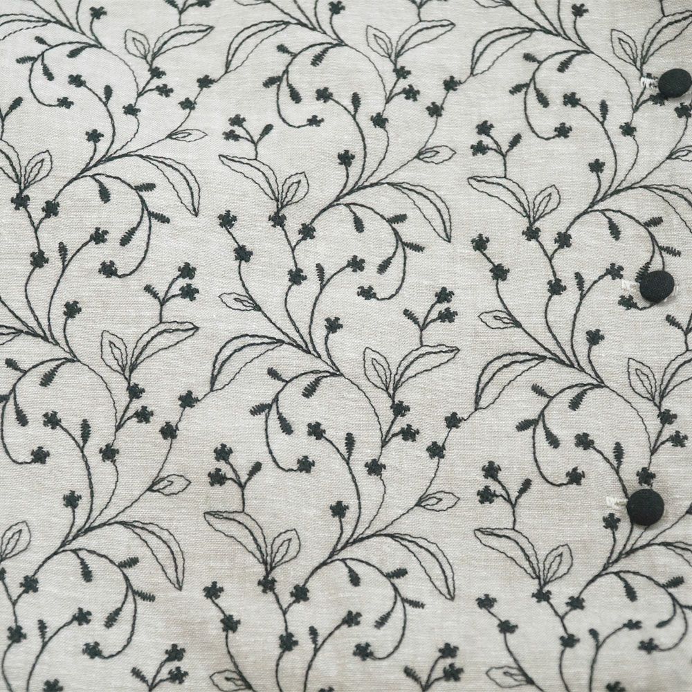 Branch m‘.,ブランチエム,ナチュラル,30代,40代,50代,60代,リネン,ゆったり,刺繍,刺繍ワンピース,ワンピース,タックワンピース,