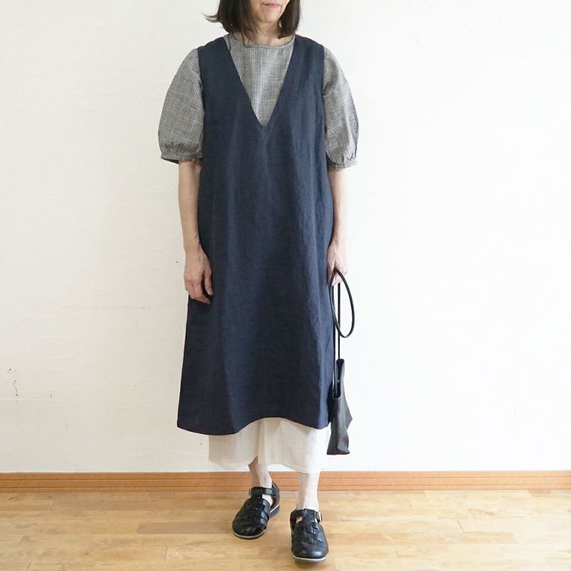Branch m‘.,ブランチエム,ナチュラル,30代,40代,50代,60代,リネン,ゆったり,ワンピース,リネンワンピース,ノースリーブワンピース,Vネック,Vネックワンピース