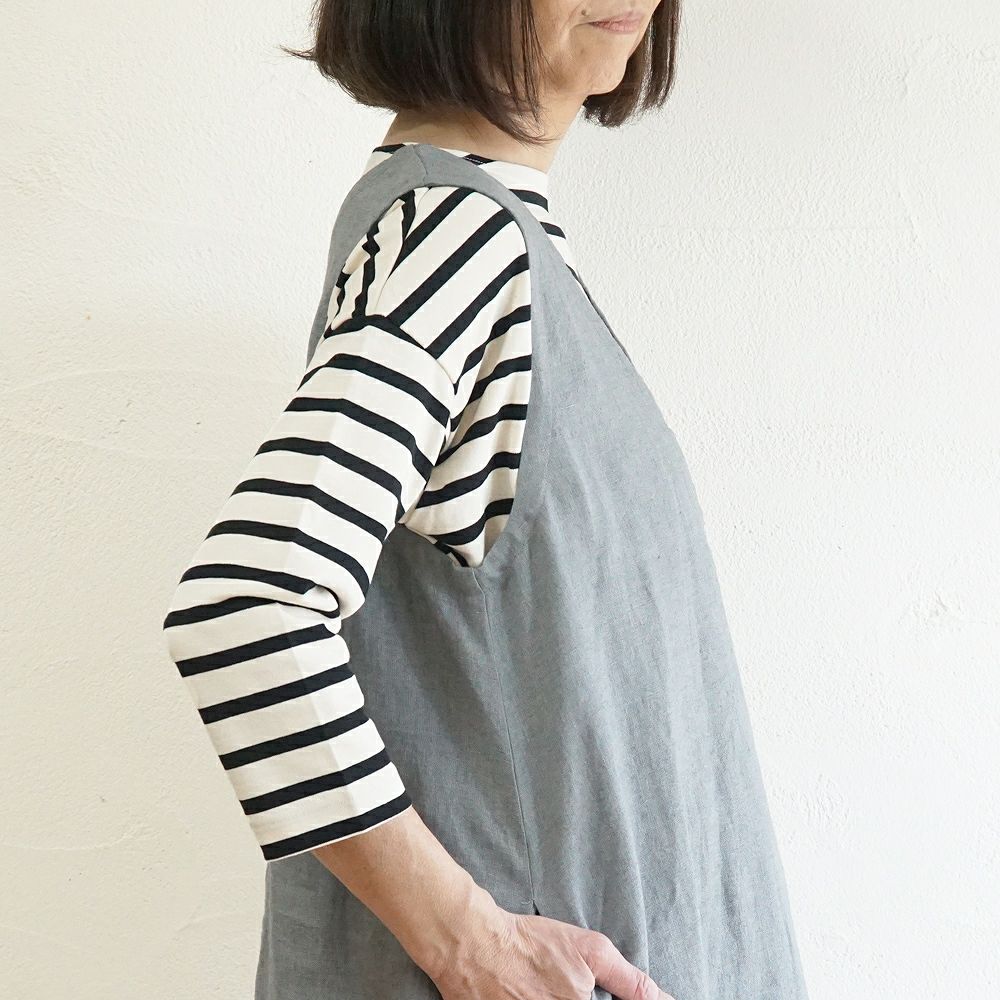 Branch m‘.,ブランチエム,ナチュラル,30代,40代,50代,60代,リネン,ゆったり,ワンピース,リネンワンピース,ノースリーブワンピース,Vネック,Vネックワンピース