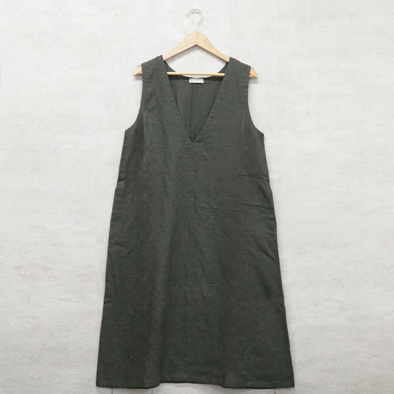 Branch m‘.,ブランチエム,ナチュラル,30代,40代,50代,60代,リネン,ゆったり,ワンピース,リネンワンピース,ノースリーブワンピース,Vネック,Vネックワンピース
