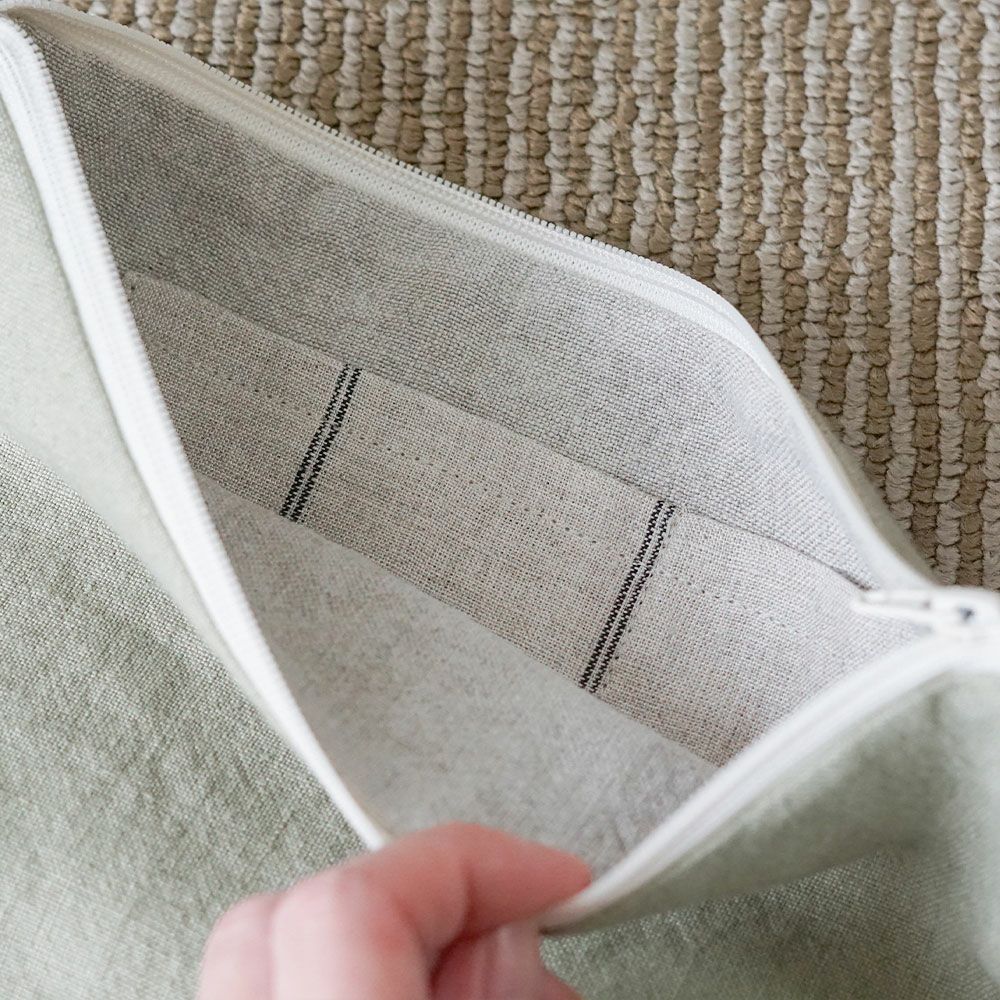 Branch m‘.,ブランチエム,ナチュラル,30代,40代,50代,60代,リネン,ゆったり,ポーチ,リネンポーチ,ファスナーポーチ,トラベルグッズ,トラベル,トラベルポーチ,