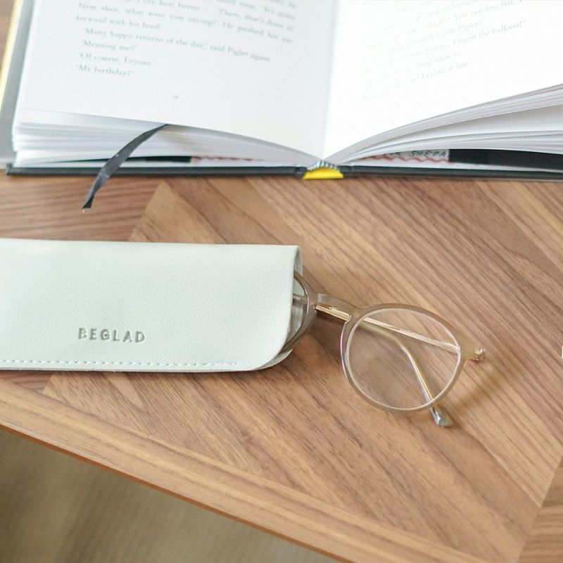 Branch m‘.,ブランチエム,ナチュラル,30代,40代,50代,60代,老眼鏡,リーディンググラス,BEGLAD,おしゃれ,ビグラッド,メガネ,眼鏡