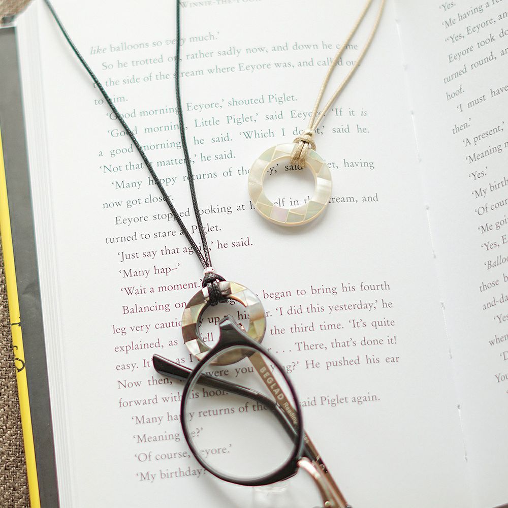 Branch m‘.,ブランチエム,ナチュラル,30代,40代,50代,60代,老眼鏡,リーディンググラス,BEGLAD,おしゃれ,ビグラッド, メガネ,眼鏡,グラスホルダー,眼鏡ホルダー,メガネホルダー