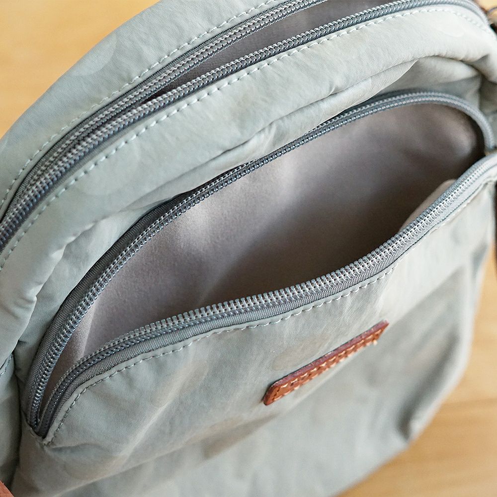 Branch m‘.,ブランチエム,ナチュラル,30代,40代,50代,60代,ゆったり,バッグ,toleur,トーラ,トートバッグ,革バッグ,カウレザーバッグ,カウレザー,ショルダーバッグ,ショルダー,ナイロンバッグ