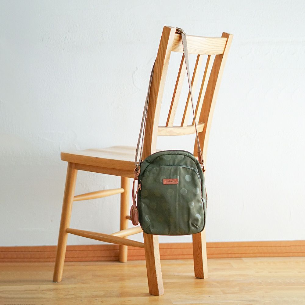 Branch m‘.,ブランチエム,ナチュラル,30代,40代,50代,60代,ゆったり,バッグ,toleur,トーラ,トートバッグ,革バッグ,カウレザーバッグ,カウレザー,ショルダーバッグ,ショルダー,ナイロンバッグ