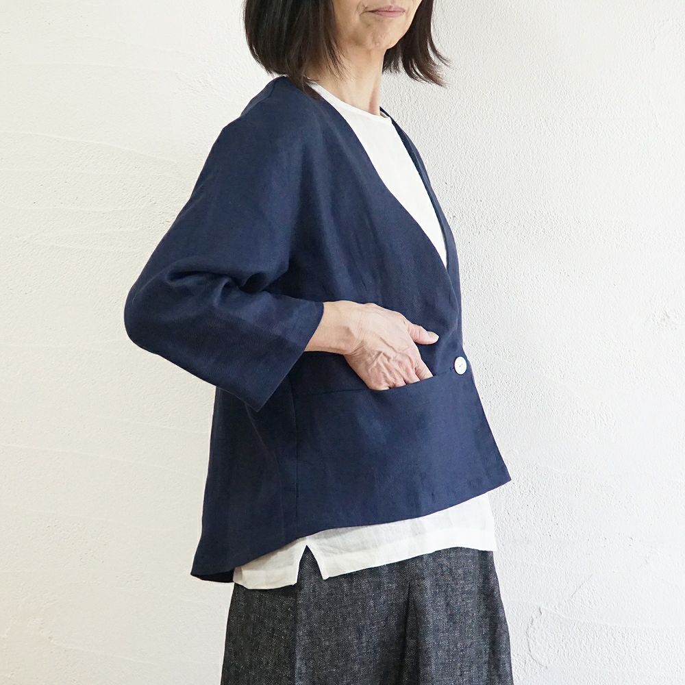 Branch m‘.,ブランチエム,ナチュラル,30代,40代,50代,60代,リネン,ゆったり,ジャケット,リネンジャケット,Vネック、Vネックジャケット,ノーカラージャケット,ショート丈,ショートジャケット,フォーマル,オケージョン,セットアップ