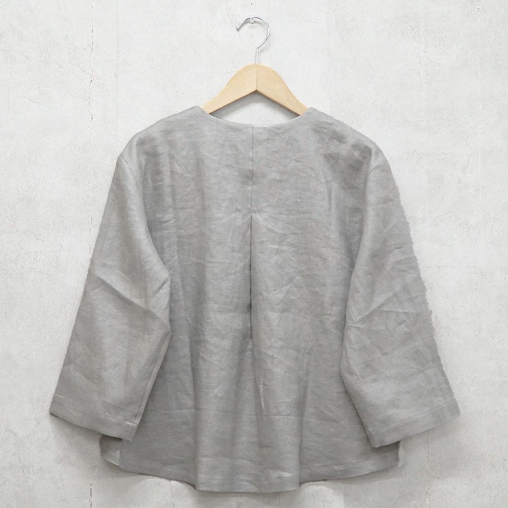 Branch m‘.,ブランチエム,ナチュラル,30代,40代,50代,60代,リネン,ゆったり,ジャケット,リネンジャケット,Vネック、Vネックジャケット,ノーカラージャケット,ショート丈,ショートジャケット,フォーマル,オケージョン,セットアップ