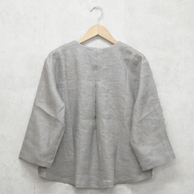 Branch m‘.,ブランチエム,ナチュラル,30代,40代,50代,60代,リネン,ゆったり,ジャケット,リネンジャケット,Vネック、Vネックジャケット,ノーカラージャケット,ショート丈,ショートジャケット,フォーマル,オケージョン,セットアップ