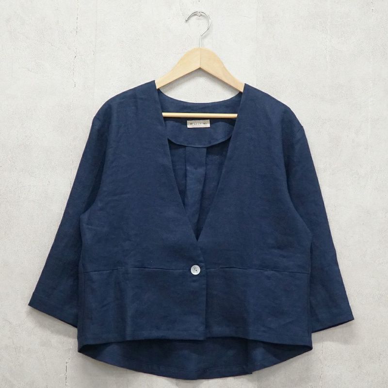 Branch m‘.,ブランチエム,ナチュラル,30代,40代,50代,60代,リネン,ゆったり,ジャケット,リネンジャケット,Vネック、Vネックジャケット,ノーカラージャケット,ショート丈,ショートジャケット,フォーマル,オケージョン,セットアップ