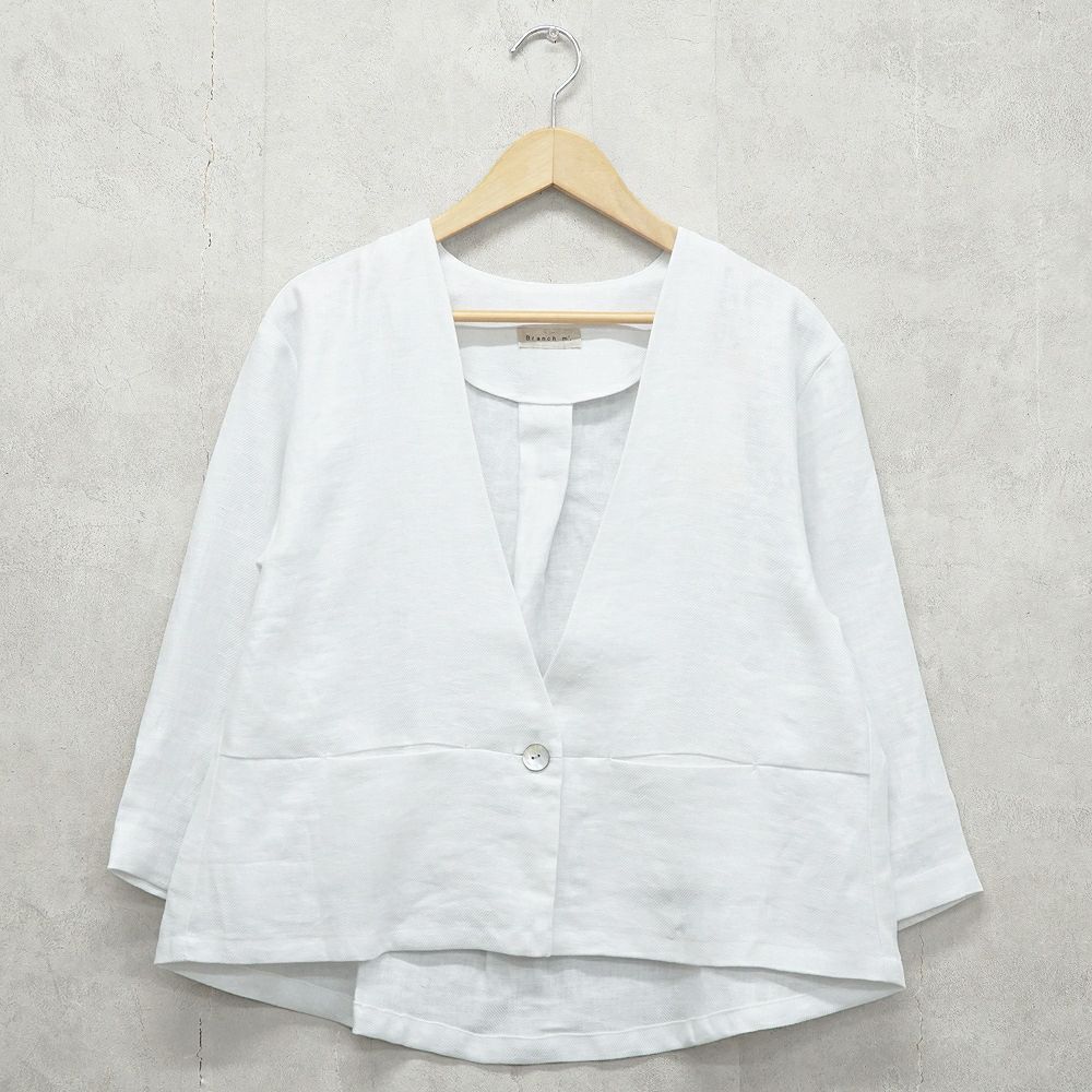 Branch m‘.,ブランチエム,ナチュラル,30代,40代,50代,60代,リネン,ゆったり,ジャケット,リネンジャケット,Vネック、Vネックジャケット,ノーカラージャケット,ショート丈,ショートジャケット,フォーマル,オケージョン,セットアップ