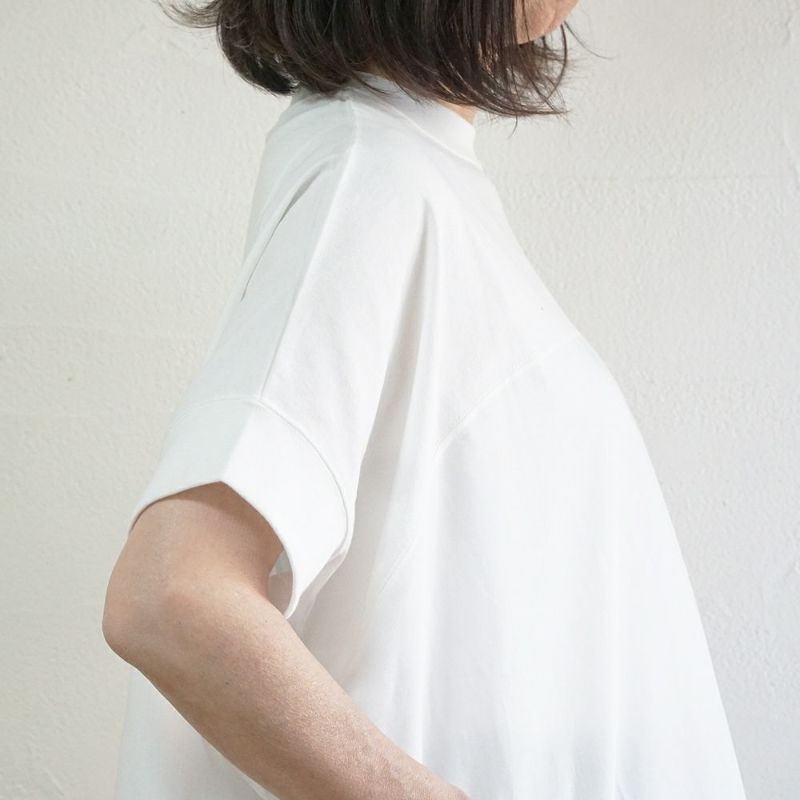 Branch m‘.,ブランチエム,ナチュラル,30代,40代,50代,60代,コットン,ゆったり,Tシャツ,ビッグTシャツ,オーバーサイズTシャツ,５分袖,５分袖Tシャツ,コクーンTシャツ,プルオーバー