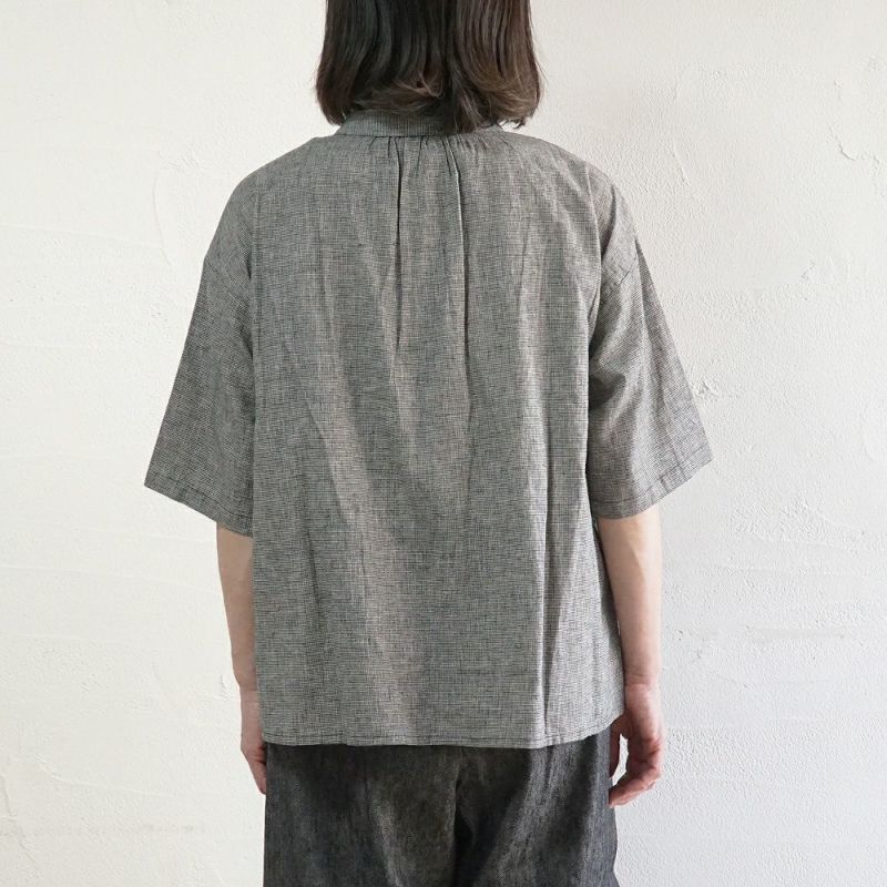 Branch m‘.,ブランチエム,ナチュラル,30代,40代,50代,60代,リネン,ゆったり,blouse,ブラウス,半袖,ドット,ドット柄,刺繍,刺繍ブラウス,半袖,半袖ブラウス,シャツ,衿付き,衿シャツ,