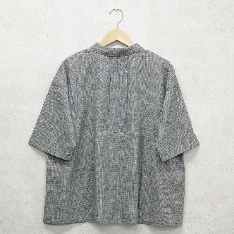 Branch m‘.,ブランチエム,ナチュラル,30代,40代,50代,60代,リネン,ゆったり,blouse,ブラウス,半袖,ドット,ドット柄,刺繍,刺繍ブラウス,半袖,半袖ブラウス,シャツ,衿付き,衿シャツ,
