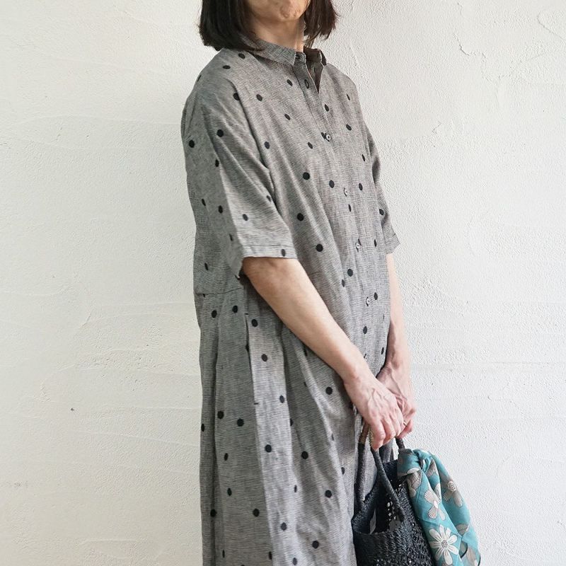 Branch m‘.,ブランチエム,ナチュラル,30代,40代,50代,60代,リネン,ゆったり,ドット,ドット柄,刺繍,刺繍ブラウス,半袖,半袖ワンピース,ワンピース,シャツワンピース