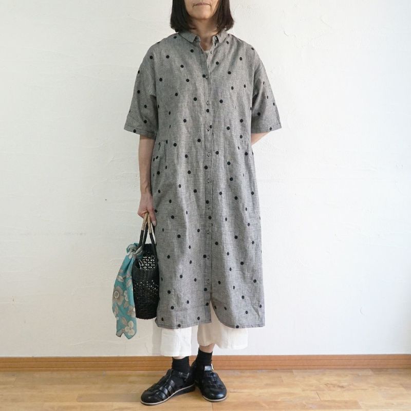 Branch m‘.,ブランチエム,ナチュラル,30代,40代,50代,60代,リネン,ゆったり,ドット,ドット柄,刺繍,刺繍ブラウス,半袖,半袖ワンピース,ワンピース,シャツワンピース