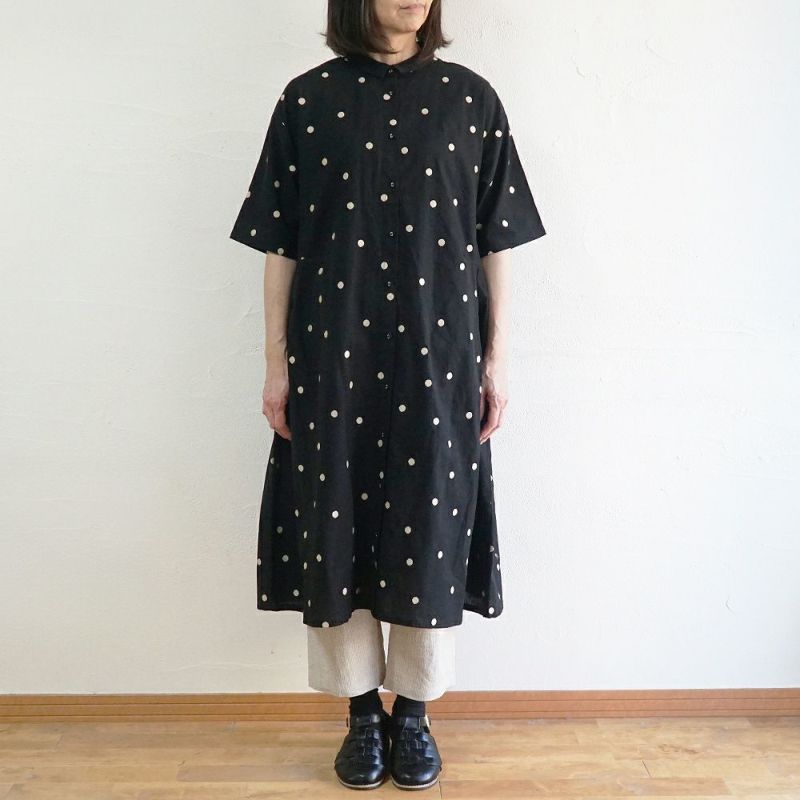 Branch m‘.,ブランチエム,ナチュラル,30代,40代,50代,60代,リネン,ゆったり,ドット,ドット柄,刺繍,刺繍ブラウス,半袖,半袖ワンピース,ワンピース,シャツワンピース