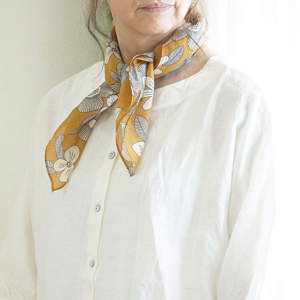 Branch m‘.,ブランチエム,ナチュラル,30代,40代,50代,60代,スカーフ,パネルスカーフ,花柄スカーフ,花柄,shesay,志成, 志成販売