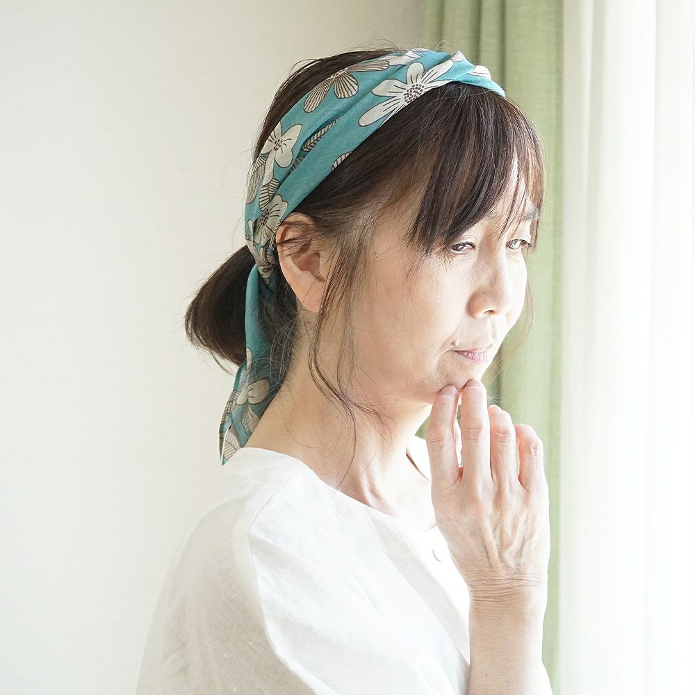 Branch m‘.,ブランチエム,ナチュラル,30代,40代,50代,60代,スカーフ,パネルスカーフ,花柄スカーフ,花柄,shesay,志成, 志成販売