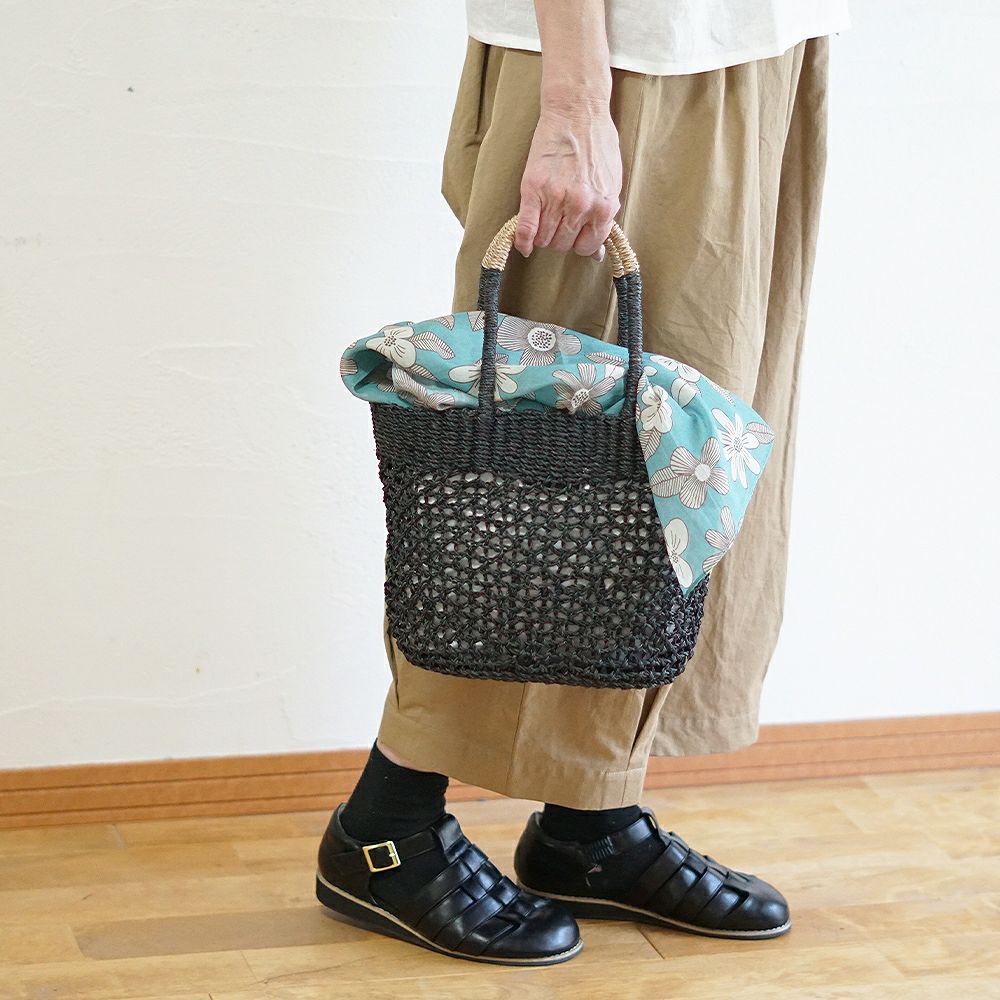 Branch m‘.,ブランチエム,ナチュラル,30代,40代,50代,60代,スカーフ,パネルスカーフ,花柄スカーフ,花柄,shesay,志成, 志成販売