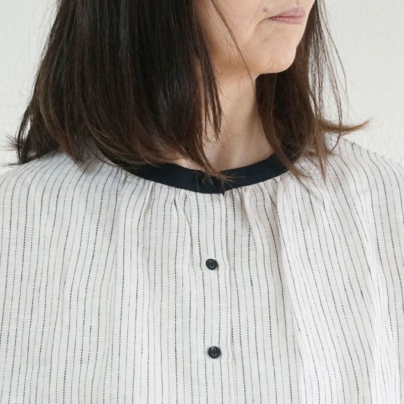 Branch m‘.,ブランチエム,ナチュラル,30代,40代,50代,60代,リネン,ゆったり,blouse,ブラウス,半袖,チェック,チェック柄,チェック柄ブラウス,リネンブラウス,フレンチスリーブ,配色ブラウス