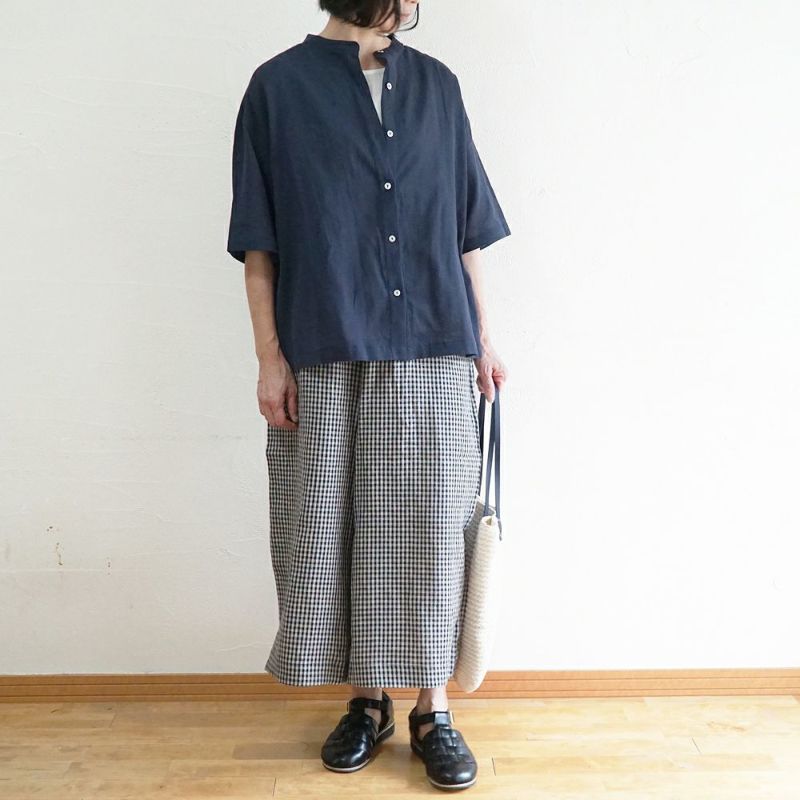 Branch m‘.,ブランチエム,ナチュラル,30代,40代,50代,60代,コットン,綿,ゆったり,ブラウス,コットンブラウス,バンドカラーブラウス,スタンドカラーブラウス,コットンシャツ,シャツ,５分袖,コットンボイルガーゼ,