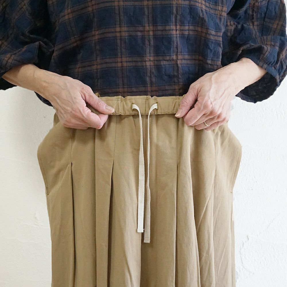 Branch m‘.,ブランチエム,ナチュラル,30代,40代,50代,60代,リネン,ゆったり,麻,コットンリネン,綿麻,スカート,チノスカート,タックスカート,フレアスカート