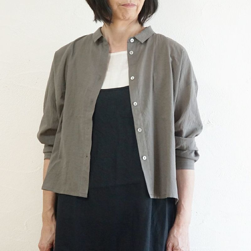 Branch m‘.,ブランチエム,ナチュラル,30代,40代,50代,60代,コットン,綿,ゆったり,ブラウス,コットンブラウス,綿ローン,東炊き,シアーブラウス,シアーシャツ,ノーカラーブラウス