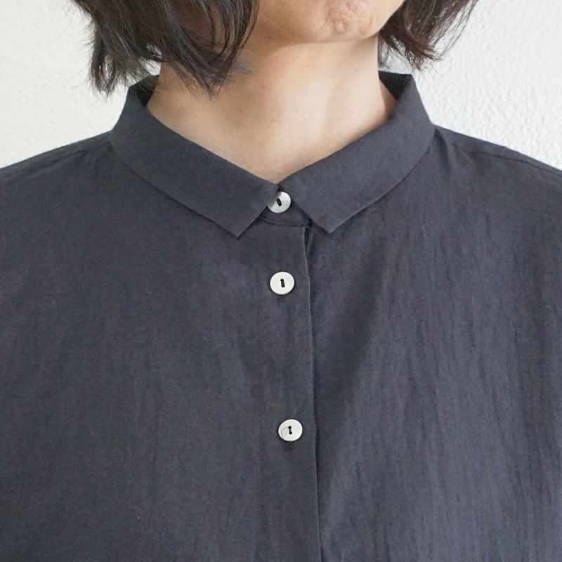 Branch m‘.,ブランチエム,ナチュラル,30代,40代,50代,60代,コットン,綿,ゆったり,ブラウス,コットンブラウス,綿ローン,東炊き,シアーブラウス,シアーシャツ,ノーカラーブラウス