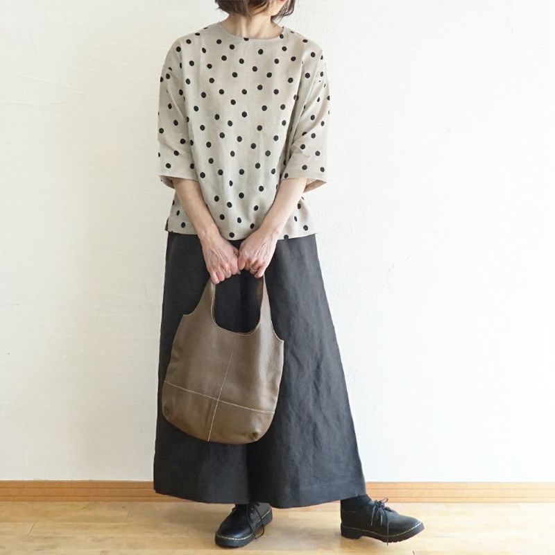 Branch m‘.,ブランチエム,ナチュラル,30代,40代,50代,60代,リネン,ゆったり,ブラウス,リネンブラウス,プルオーバーブラウス,プルオーバー,水玉,水玉ブラウス,ドット柄,ドット柄ブラウス 