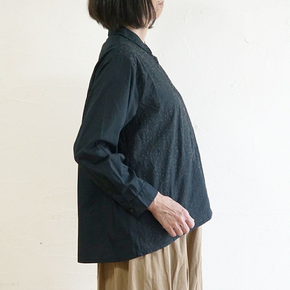 Branch m‘.,ブランチエム,ナチュラル,30代,40代,50代,60代,コットン,綿,ゆったり,blouse,ブラウス,シャツ,シャツブラウス,刺繍,刺繍ブラウス,刺繍シャツ,