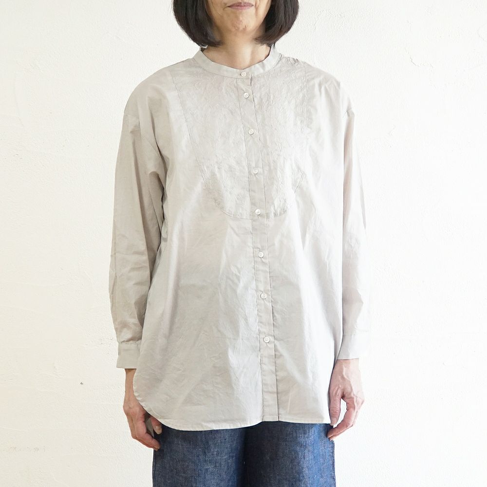 Branch m‘.,ブランチエム,ナチュラル,30代,40代,50代,60代,コットン,綿,ゆったり,blouse,ブラウス,シャツ,シャツブラウス,刺繍,刺繍ブラウス,刺繍シャツ,チュニック