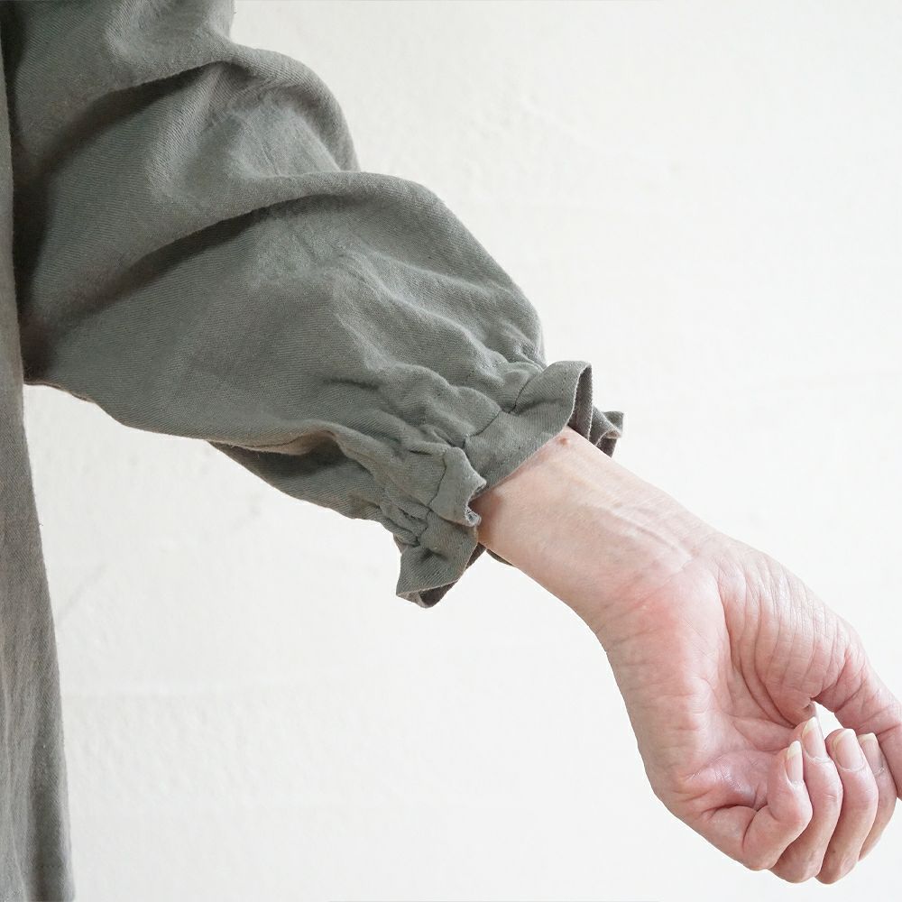 Branch m‘.,ブランチエム,ナチュラル,30代,40代,50代,60代,リネン,コットンリネン,綿麻,ゆったり,ブラウス,長袖,プルオーバー,プルオーバーブラウス,袖ゴム,桐七炊き,