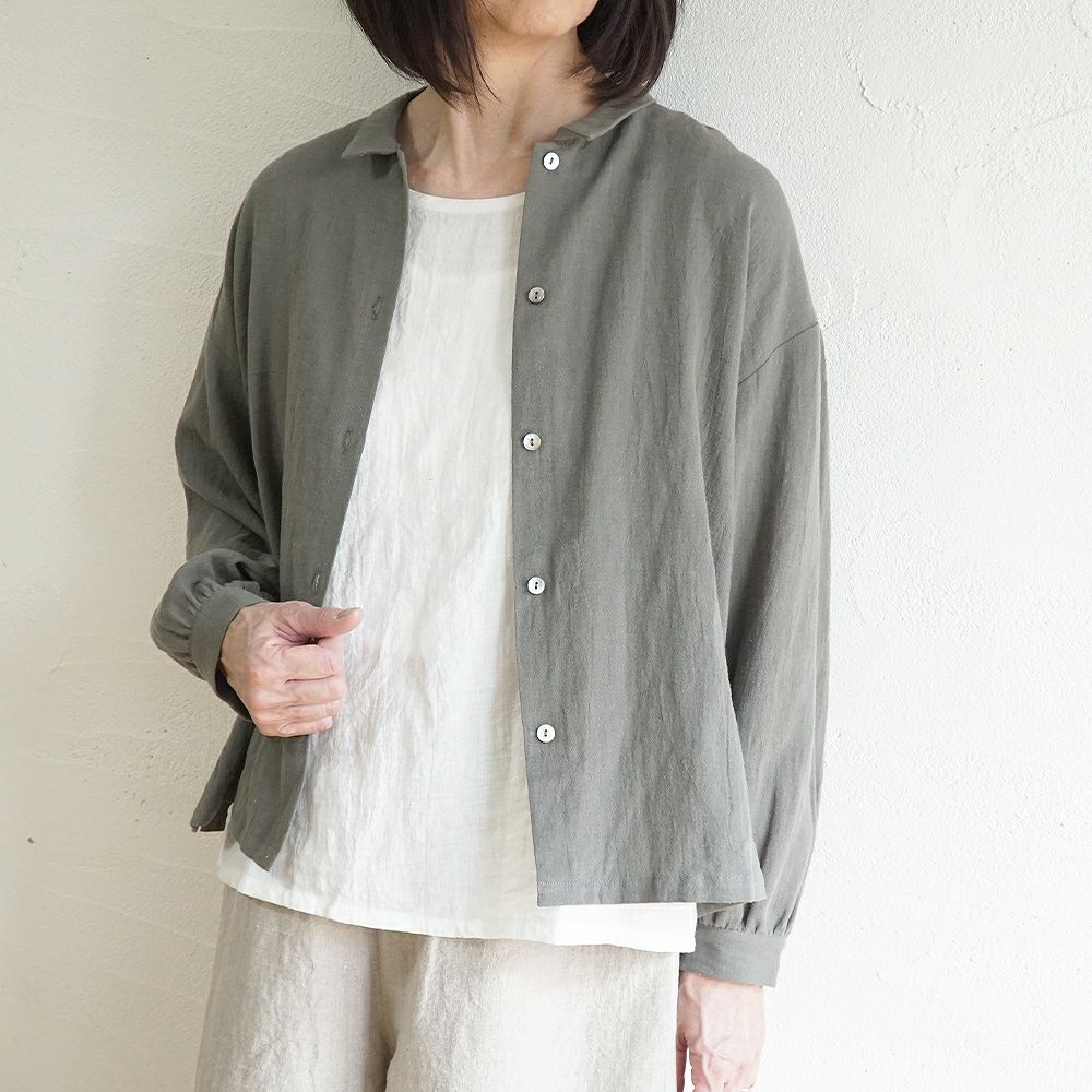 Branch m‘.,ブランチエム,ナチュラル,30代,40代,50代,60代,リネン,コットンリネン,綿麻,ゆったり,ブラウス,長袖,チビ衿,シャツ,チビ衿シャツ,チビ衿ブラウス,