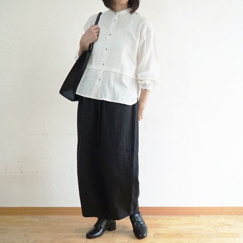 Branch m‘.,ブランチエム,ナチュラル,30代,40代,50代,60代,リネン,コットンリネン,綿麻,ゆったり,ブラウス,長袖,バンドカラー,シャツ,バンドカラーシャツ,バンドカラーブラウス,切替,切替ブラウス