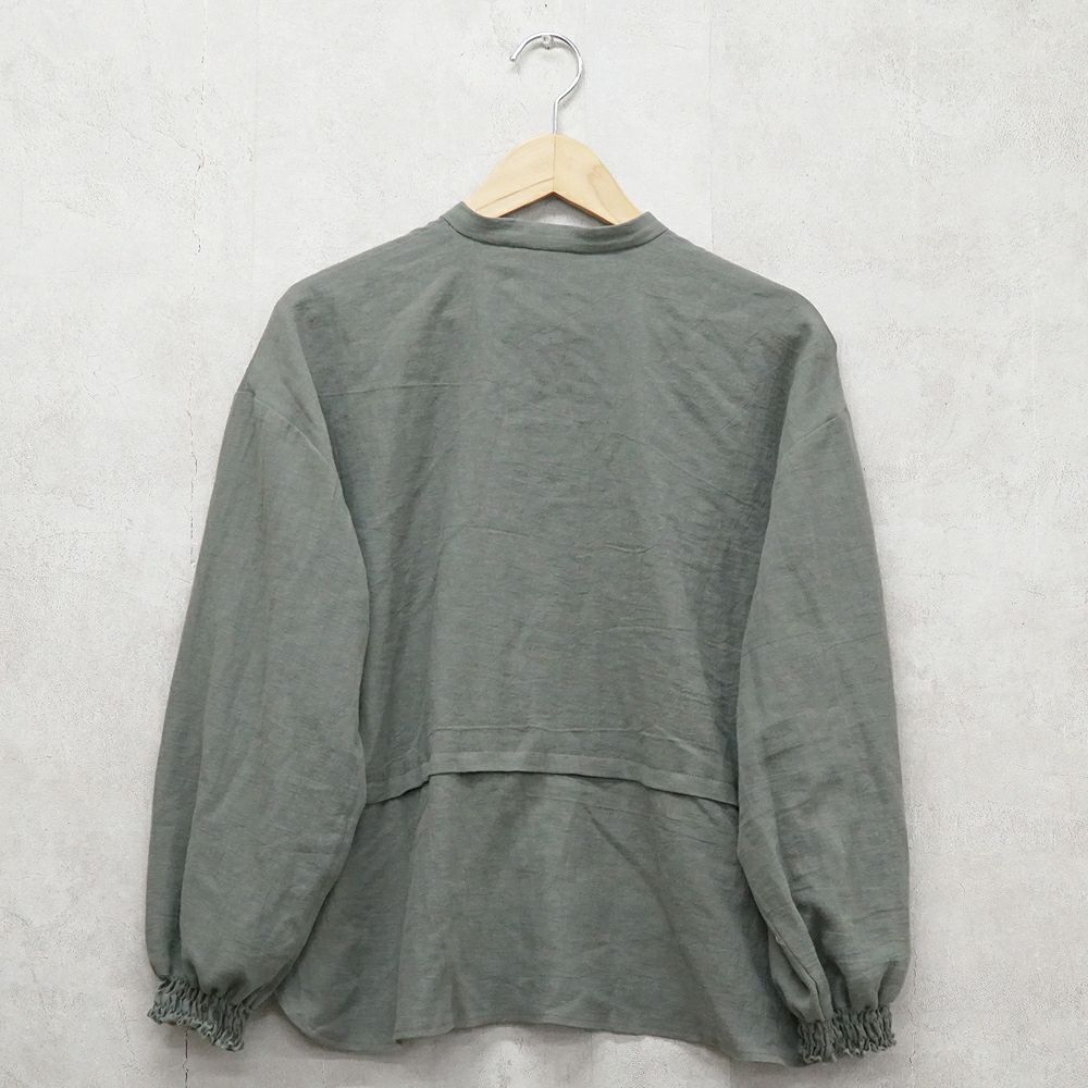 Branch m‘.,ブランチエム,ナチュラル,30代,40代,50代,60代,リネン,コットンリネン,綿麻,ゆったり,ブラウス,長袖,バンドカラー,シャツ,バンドカラーシャツ,バンドカラーブラウス,切替,切替ブラウス