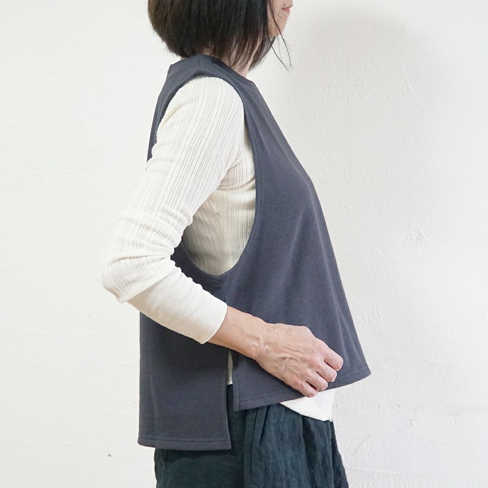 Branch m‘.,ブランチエム,ナチュラル,30代,40代,50代,60代,コットン,ゆったり,綿,裏毛,裏毛ベスト,ベスト,レイヤード,重ね着,体温調節,