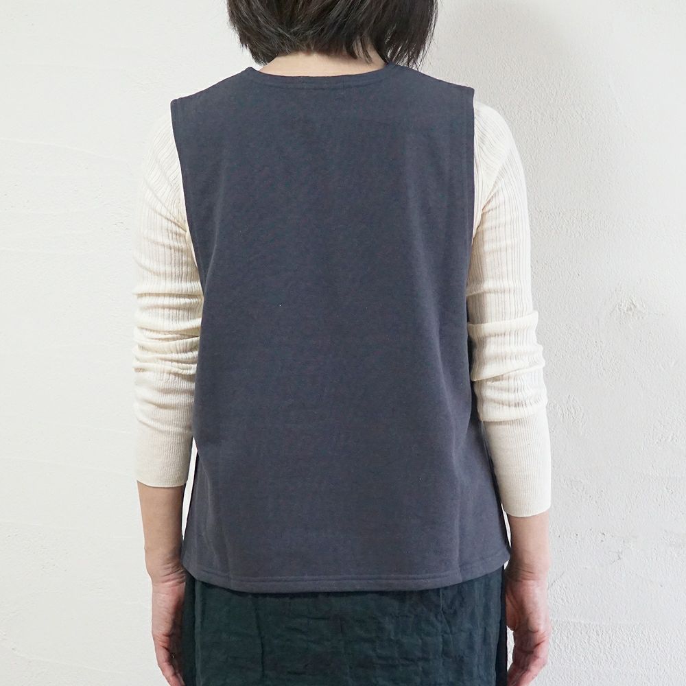 Branch m‘.,ブランチエム,ナチュラル,30代,40代,50代,60代,コットン,ゆったり,綿,裏毛,裏毛ベスト,ベスト,レイヤード,重ね着,体温調節,