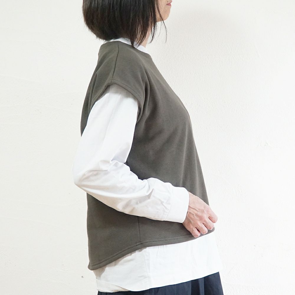 Branch m‘.,ブランチエム,ナチュラル,30代,40代,50代,60代,コットン,ゆったり,綿,裏毛,裏毛ベスト,ベスト,レイヤード,重ね着,体温調節,