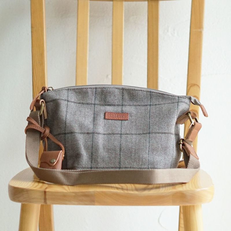 Branch m‘.,ブランチエム,ナチュラル,30代,40代,50代,60代,ゆったり,バッグ,toleur,トーラ,ショルダーバッグ,ショルダー,ウールバッグ,チェック,チェック柄,チェックバッグ