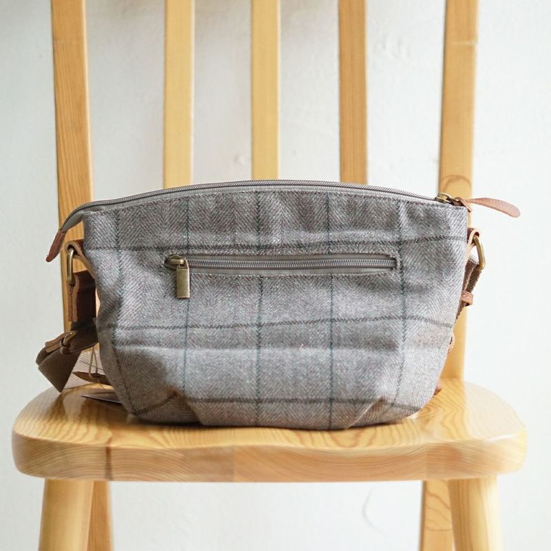Branch m‘.,ブランチエム,ナチュラル,30代,40代,50代,60代,ゆったり,バッグ,toleur,トーラ,ショルダーバッグ,ショルダー,ウールバッグ,チェック,チェック柄,チェックバッグ