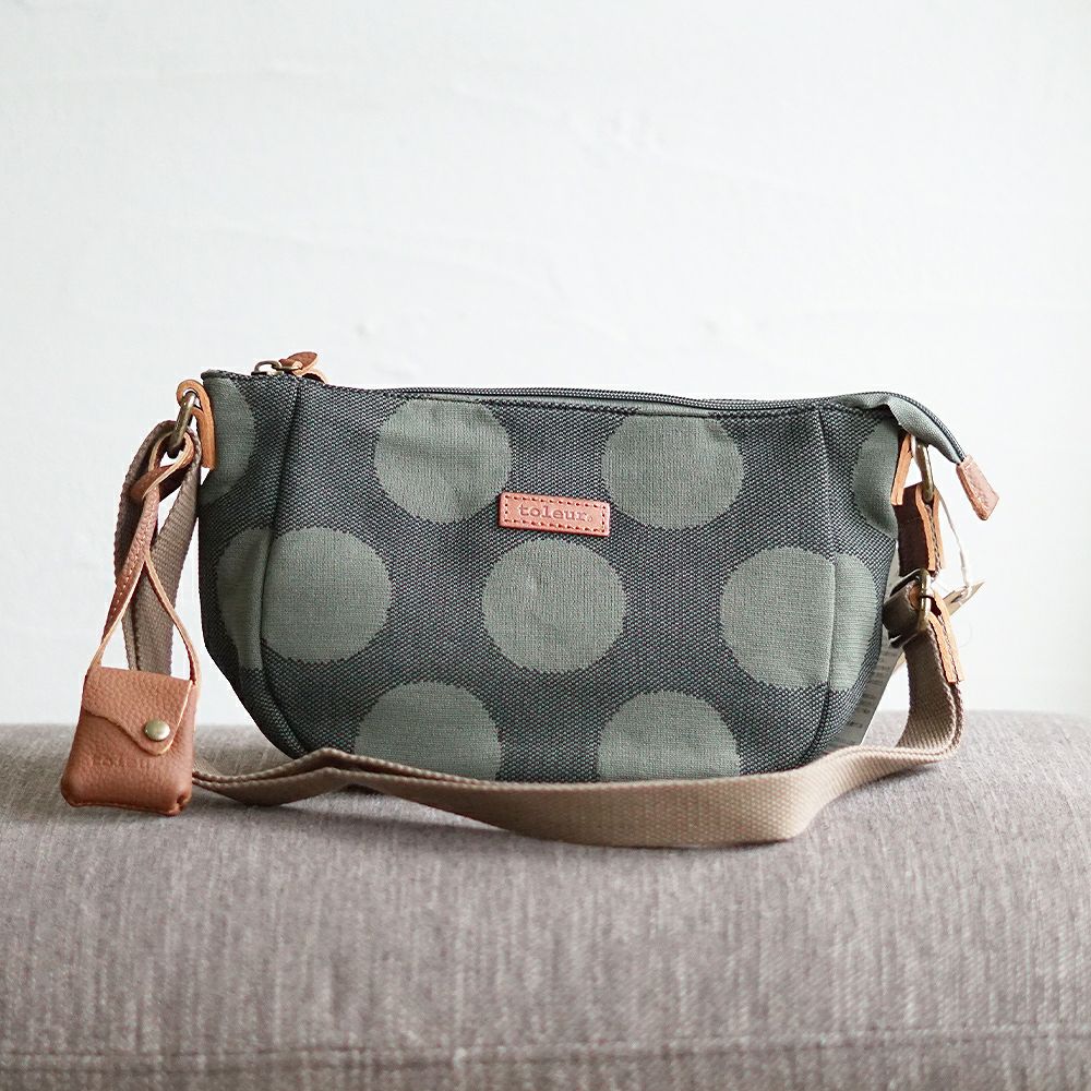 Branch m‘.,ブランチエム,ナチュラル,30代,40代,50代,60代,ゆったり,バッグ,toleur,トーラ,ショルダーバッグ,ショルダー,ウールバッグ,ドット,ドット柄,水玉バッグ, 